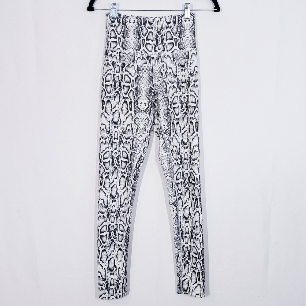 Snakeskin Print Leggings - Black and White